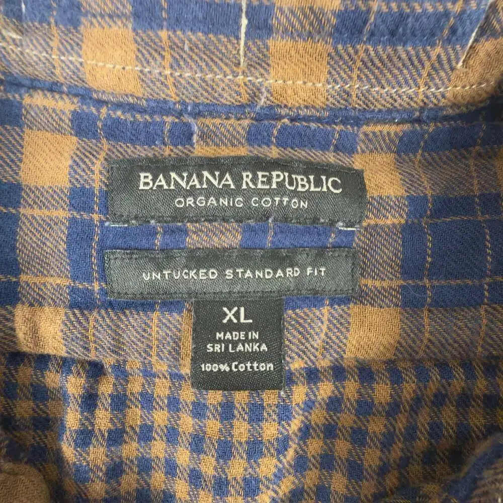Banana Republic Untucked Standard Fit Plaid Shirt XL.